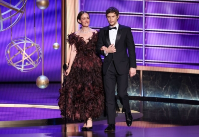 14-09-77th-Emmy-Awards-Show-16.jpg