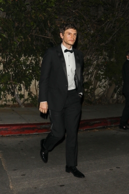 14-09-77th-Emmy-Awards-Arrivals-05.jpg
