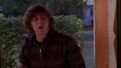 Click to view full size image
==============
6x13OTH_25.jpg 6x13OTH_25.jpg